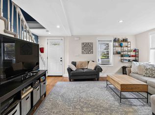6 Carter Pl, Woburn, MA 01801