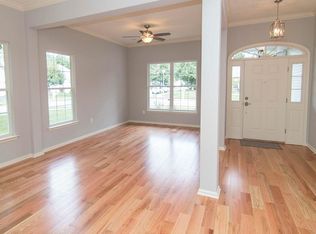 1 Amberlands Ct, Lakewood, NJ 08701