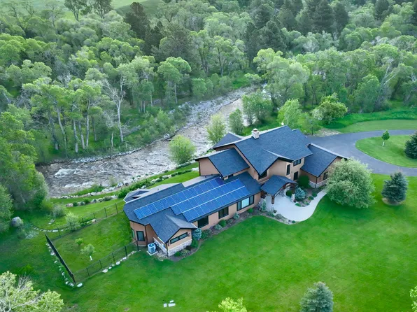 339 State Highway 193, Banner, WY 82832