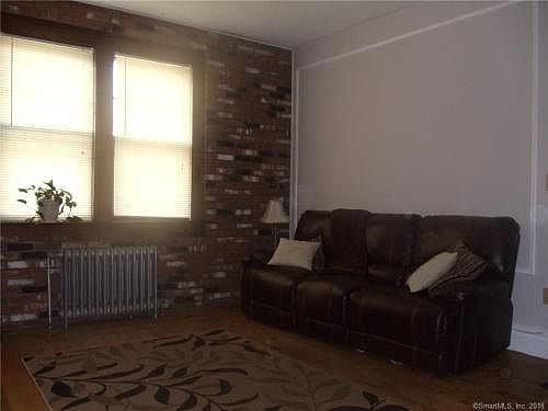 5th image of 133 Fountain St #B3