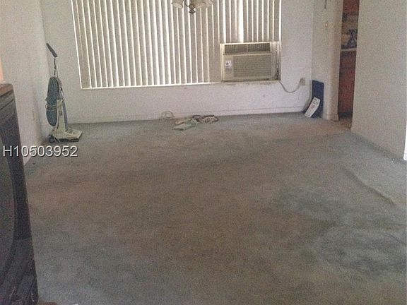 5th image of 1160 NW 193rd St