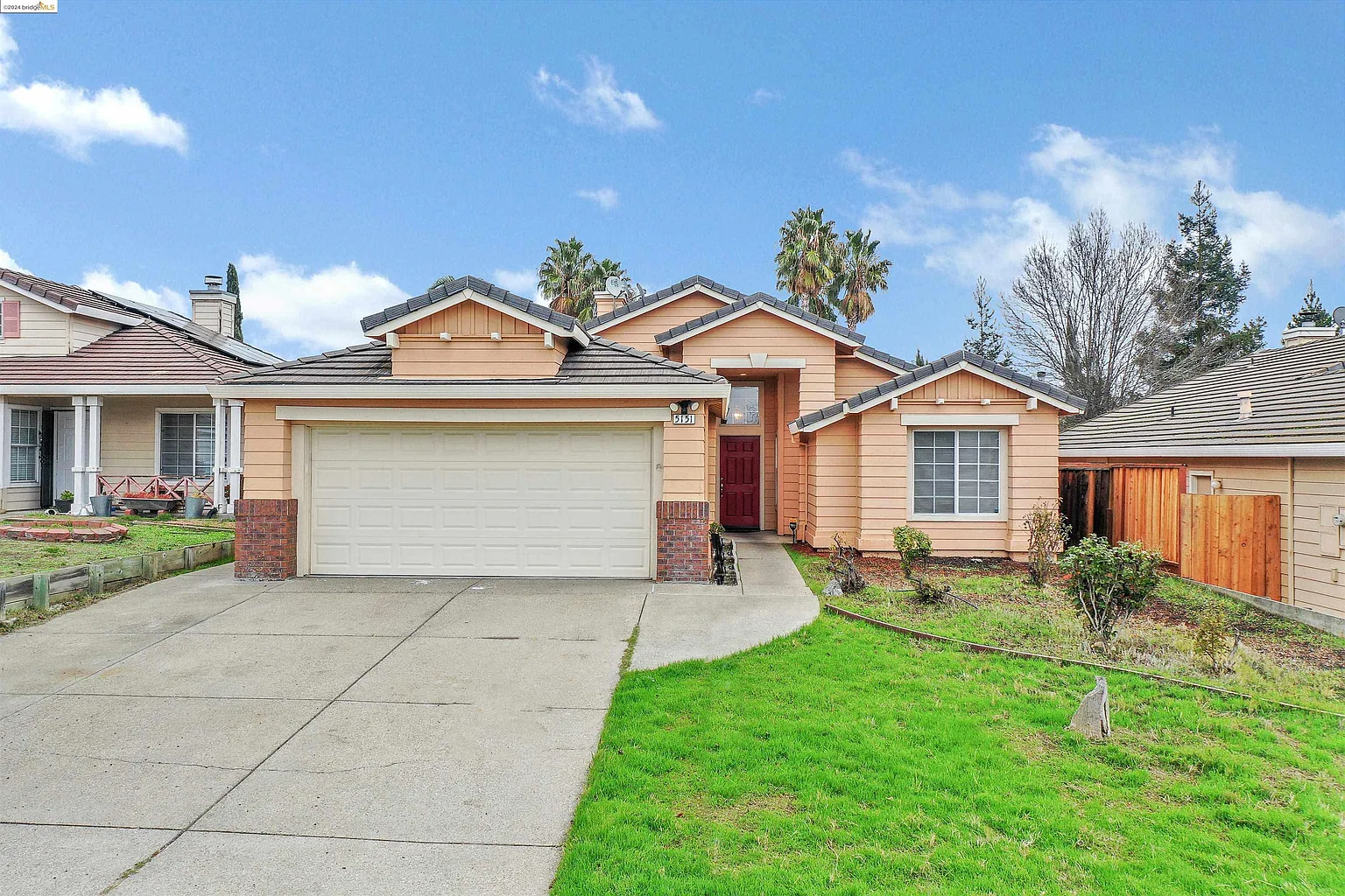 5151 Homestead Way photo 1