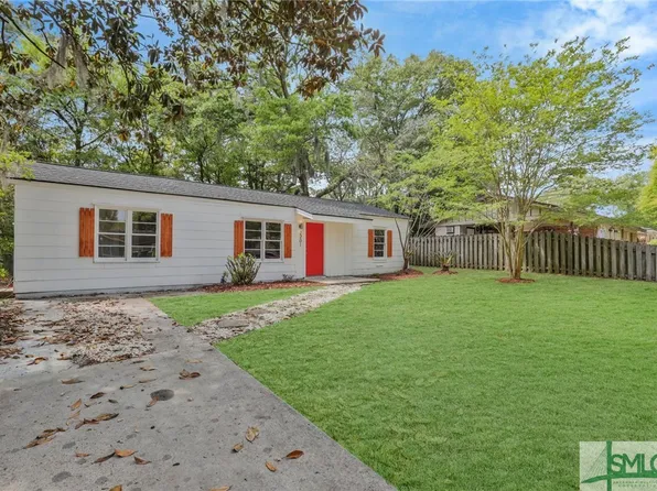 2201 Vicksburg Drive, Savannah, GA 31404