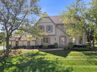 N49W28215 Maryanns Way, Pewaukee, WI 53072