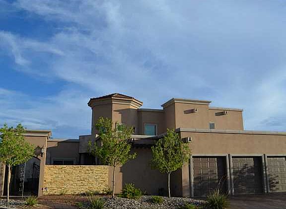 2nd image of 1320 Calle Lago Dr