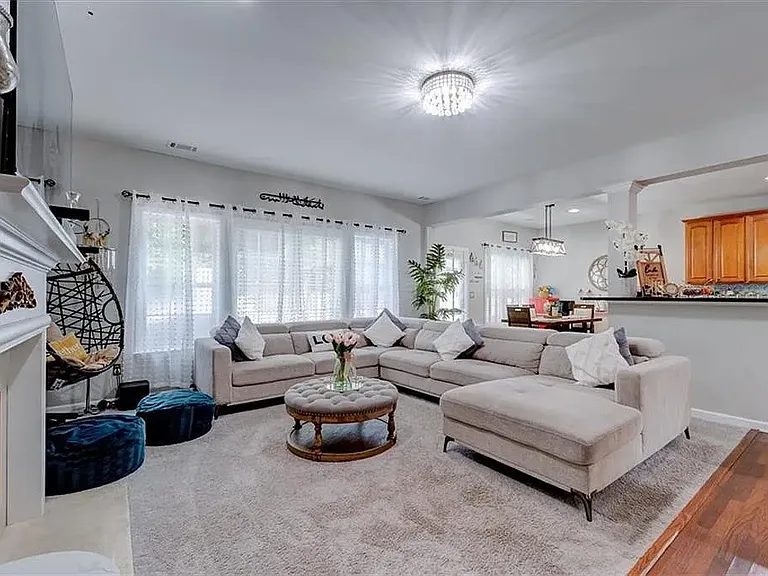 380 Simonton Crest Dr — Photo 6