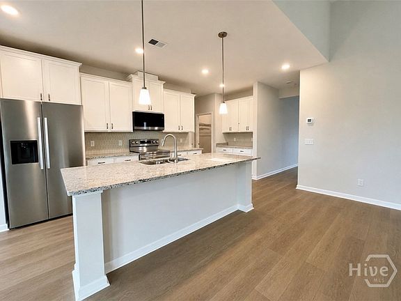 3rd image of 113 Snowbell Court