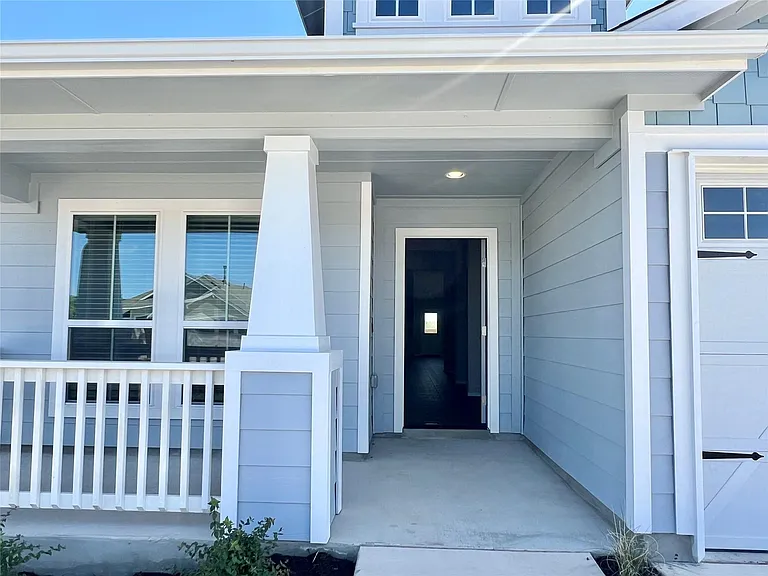 144 Edward R Gaytan St — Photo 3