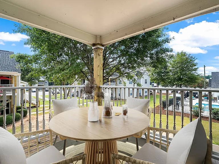 Cedar - 3 Bed / 2 Bath - 1,390 Sq.Ft.