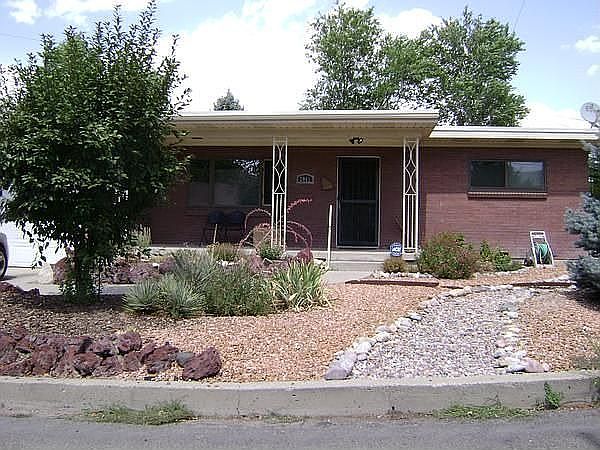1st image of 1061 E Atkin Ave