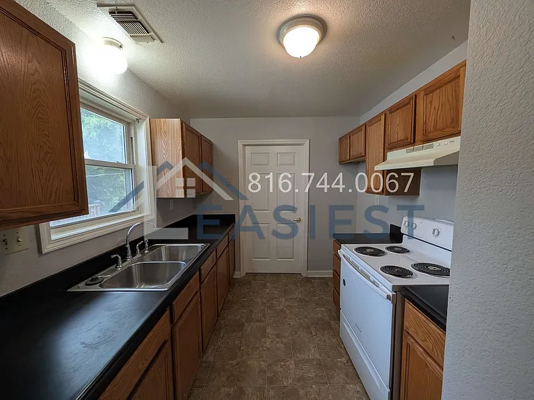 3404 Wayne Ave — Photo 7