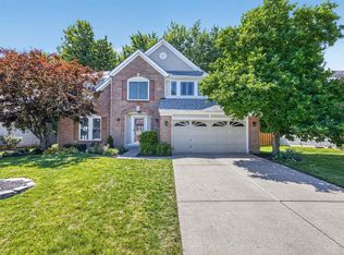 1121 Forest Run Dr, Batavia, OH 45103