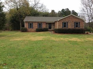 20 Ewing Dr, Social Circle, GA 30025