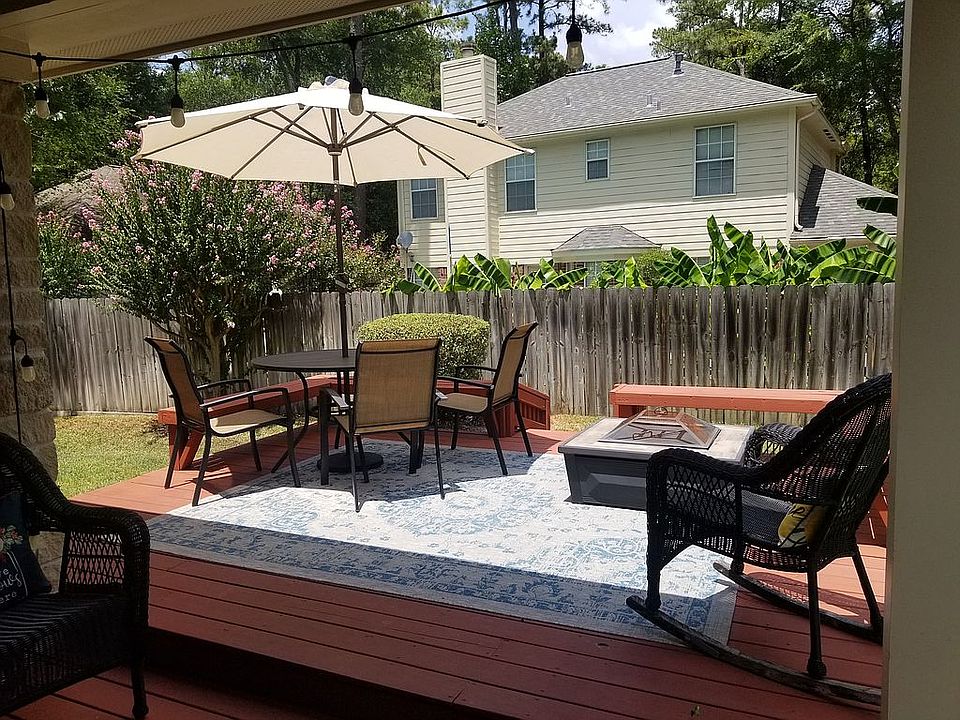 Beautiful deck area fr relaxing