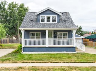22131 Fresard St, Saint Clair Shores, MI 48080