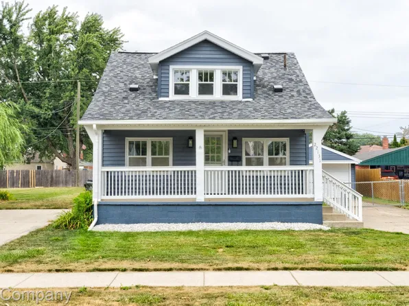 22131 Fresard St, Saint Clair Shores, MI 48080