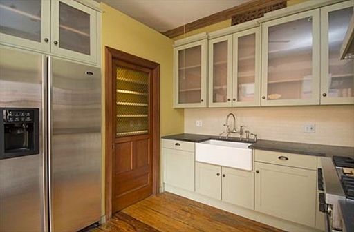 3rd image of 118 South St APT 2A