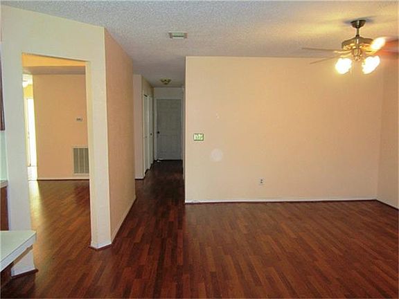 5th image of 8423 Sparkling Springs Dr