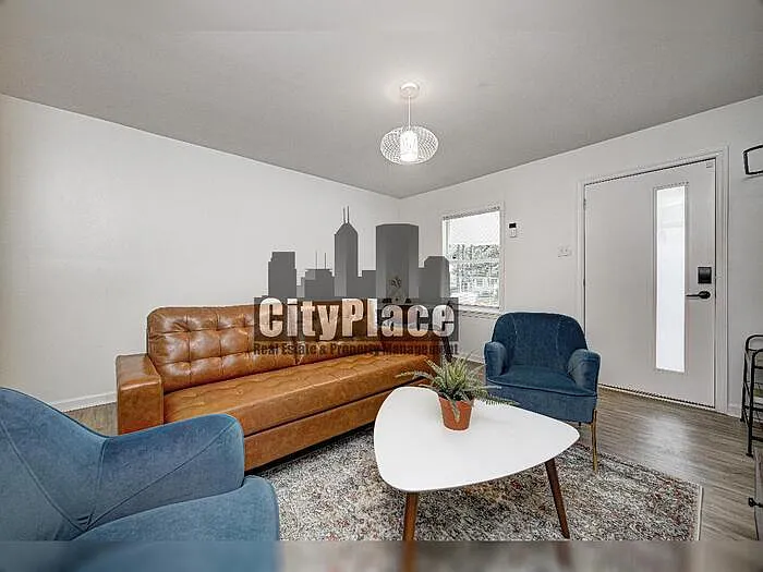 959 Lexington Ave — Photo 28