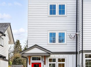 7000 B 32nd Ave NW, Seattle, WA 98117