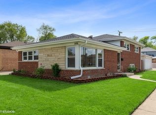 8456 Saint Louis Ave, Skokie, IL