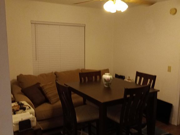 3rd image of 2421 Franklin Dr