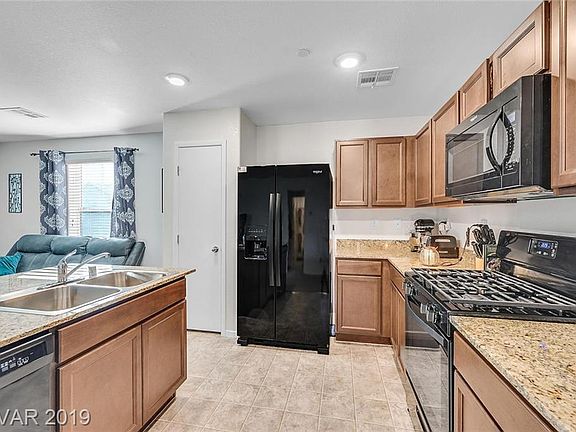 4th image of 4616 Townwall St