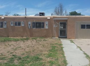 1011 Wade Cir NE, Albuquerque, NM 87112