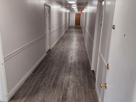 3rd image of 3821 Itaska St APT 10