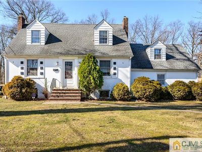 65 Amherst Ave, Colonia, NJ, 07067