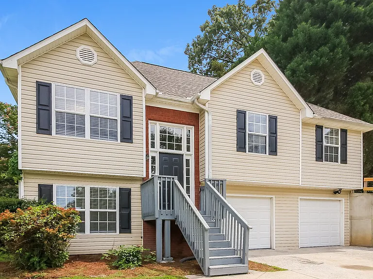 7460 Royale Ct — Photo 4