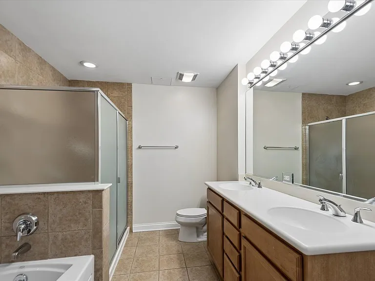 300 E Church St #307 — Photo 7