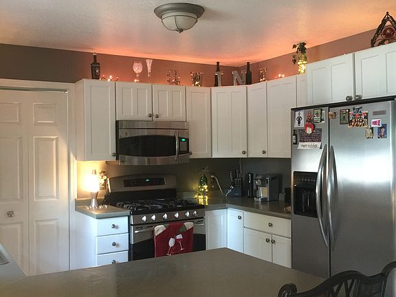 5th image of 18 Hickory Trace Dr