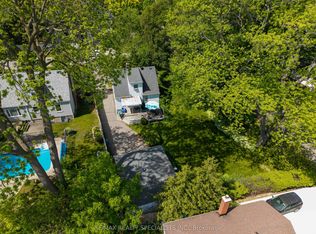 1481 Garnet Ave, Mississauga, ON L5G4C5