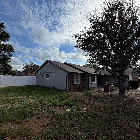 6933 Rembrandt Dr — Photo 44
