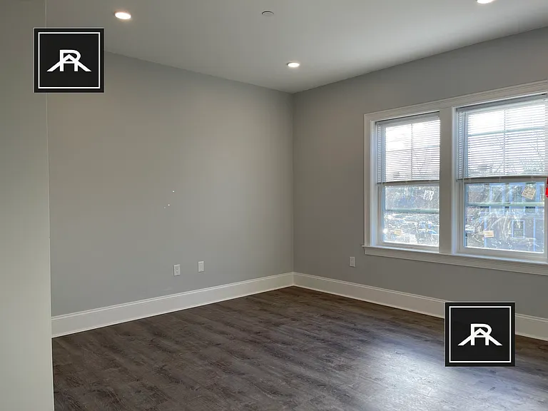 122 Kenrick St #5 — Photo 4