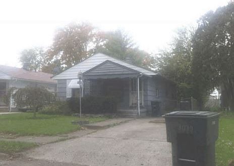 2nd image of 3039 Pontiac St