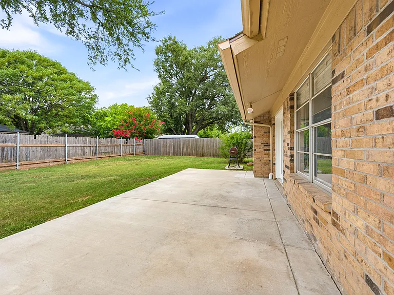 328 Anita Ave — Photo 23