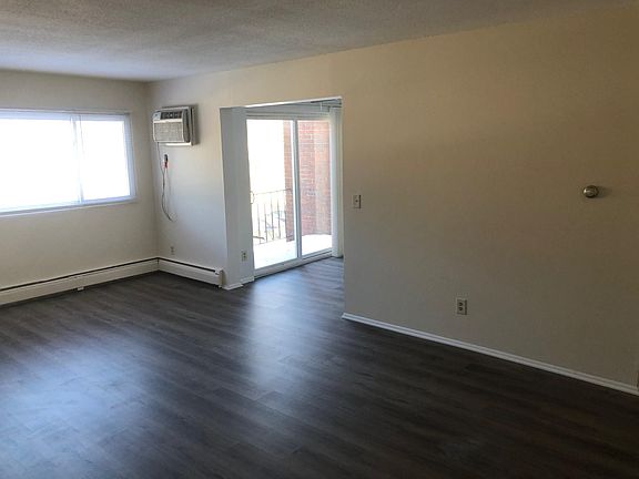 2nd image of 100 Circle A Dr S APT 206