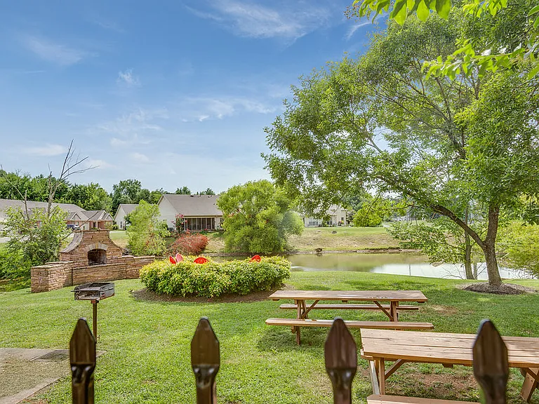 Lanesborough — Photo 26