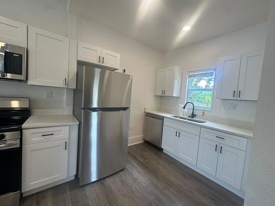 New Kitchen and appliances