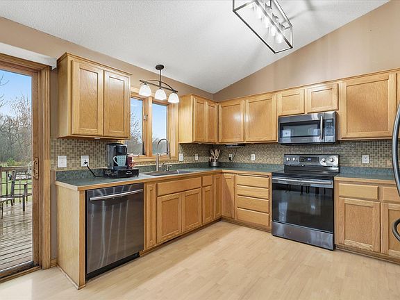 5th image of 30464 146th St NW