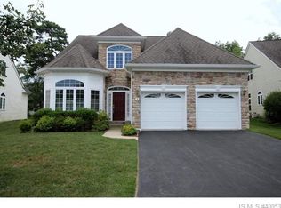 5 Salem Ct, Barnegat, NJ 08005