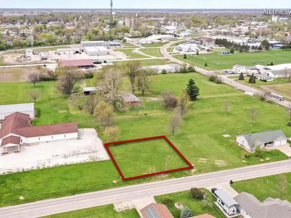 512 S June St, Jerseyville, IL 62052