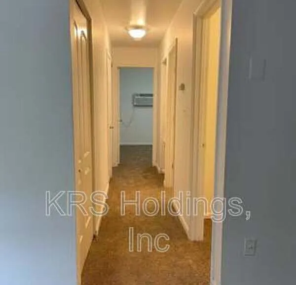 416 S West St #9 — Photo 6