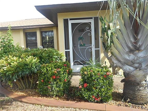 2nd image of 10126 Peach Ave