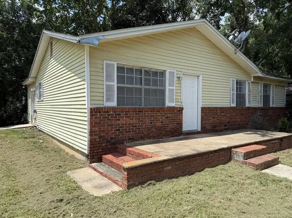 4004 Wiggington Rd, Tallahassee, FL 32303