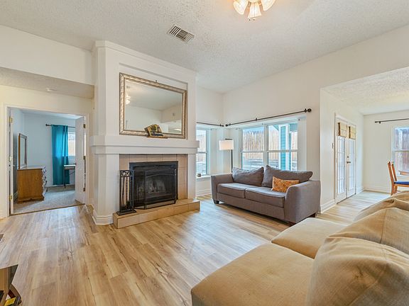 4th image of 5555 Larkdale Dr