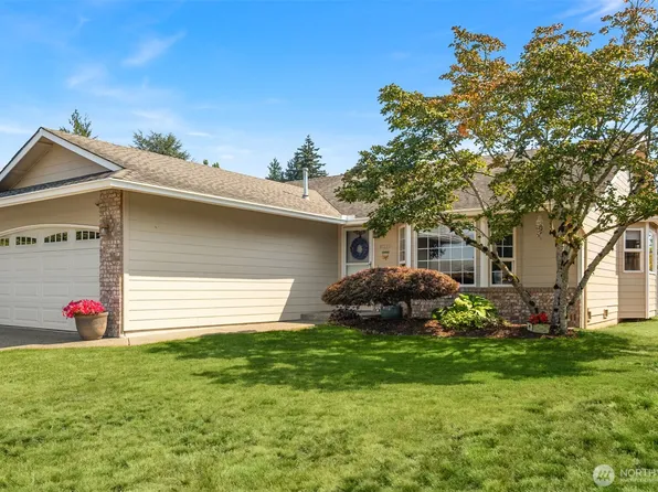8215 49th Avenue NE, Marysville, WA 98270