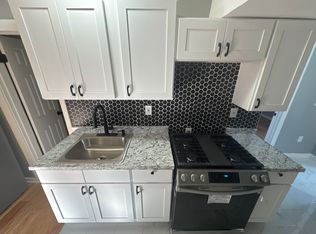693 Dixwell Ave #3, New Haven, CT 06511